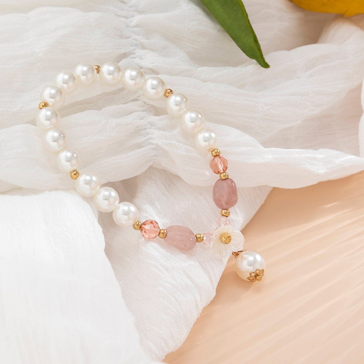 Boho Floral Charm Natural Crystal Pearl Chain Bracelet